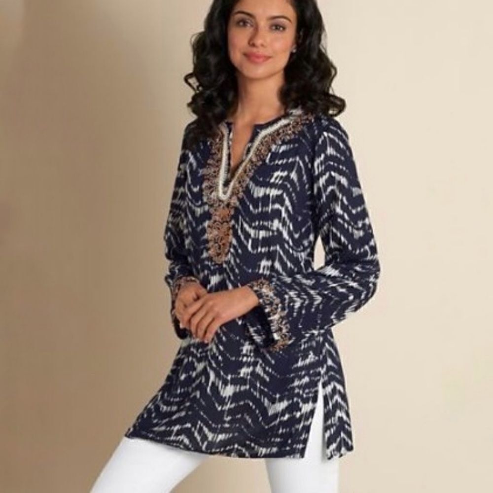 Soft Surroundings Akira Printed Embellished tunic